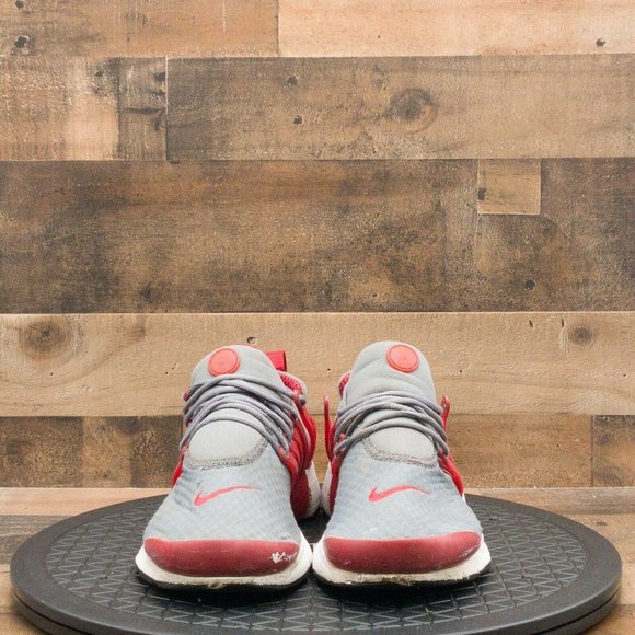 Nike Red and Gray Athletic Shoes - Picture 2 of 9